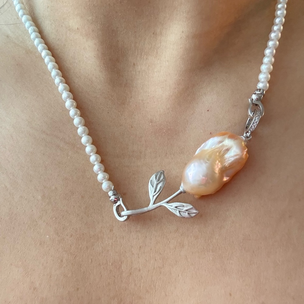 Elegant Pearl and Silver Rose and pearl pendant